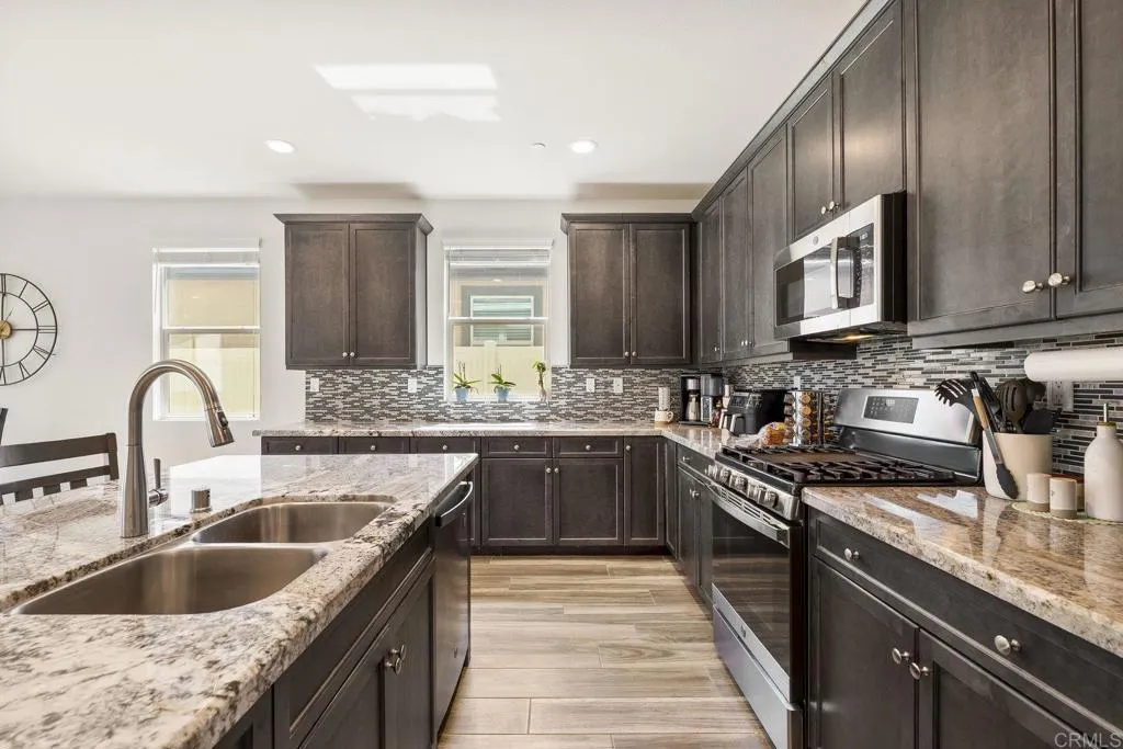 https://cdn.realtyfeed.com/cdn/127/306524372/752d02fb29cba0e7c3ec98d3cf87936a.webp