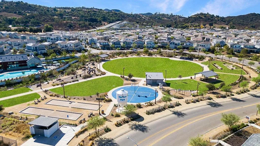 https://cdn.realtyfeed.com/cdn/127/306524372/7e7b62d3cf8a0ec38e4ef8d04023bb6f.webp