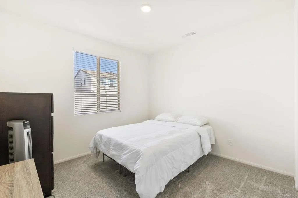 https://cdn.realtyfeed.com/cdn/127/306524372/c691db925d83d49d83c783cdae07609a.webp