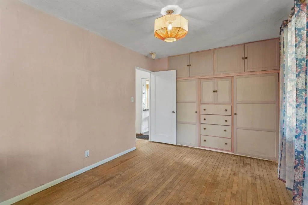 https://cdn.realtyfeed.com/cdn/127/306524389/04144bbcc702e091f985f120b39fc58d.webp