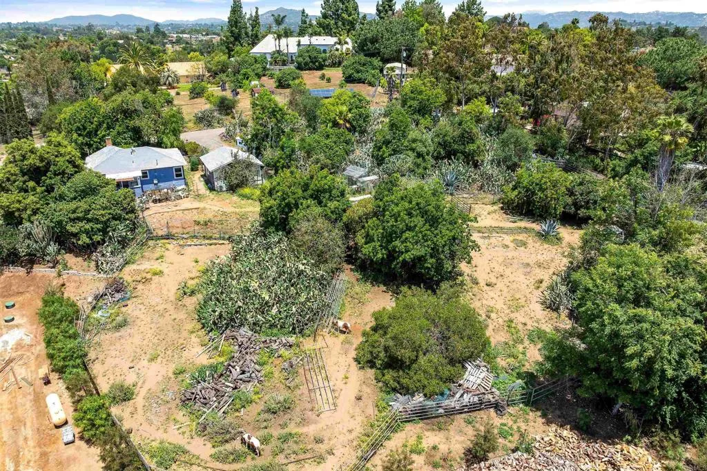 https://cdn.realtyfeed.com/cdn/127/306524389/16c55a5ae296616341abdb035da24428.webp