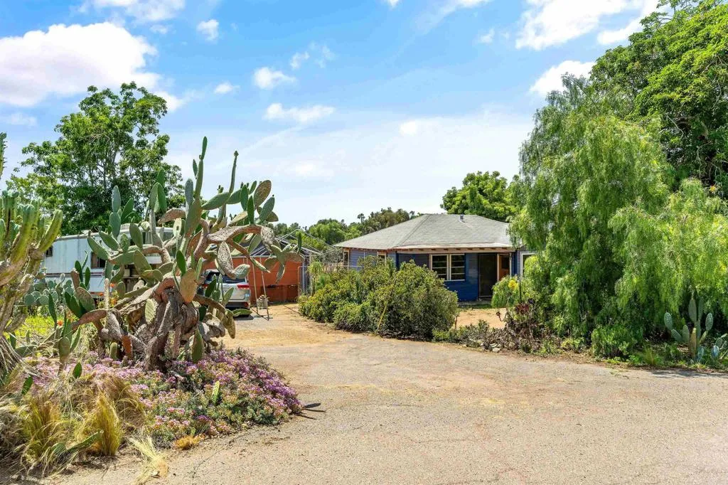 https://cdn.realtyfeed.com/cdn/127/306524389/a7800ef45eb08750c4d272d92f04522b.webp