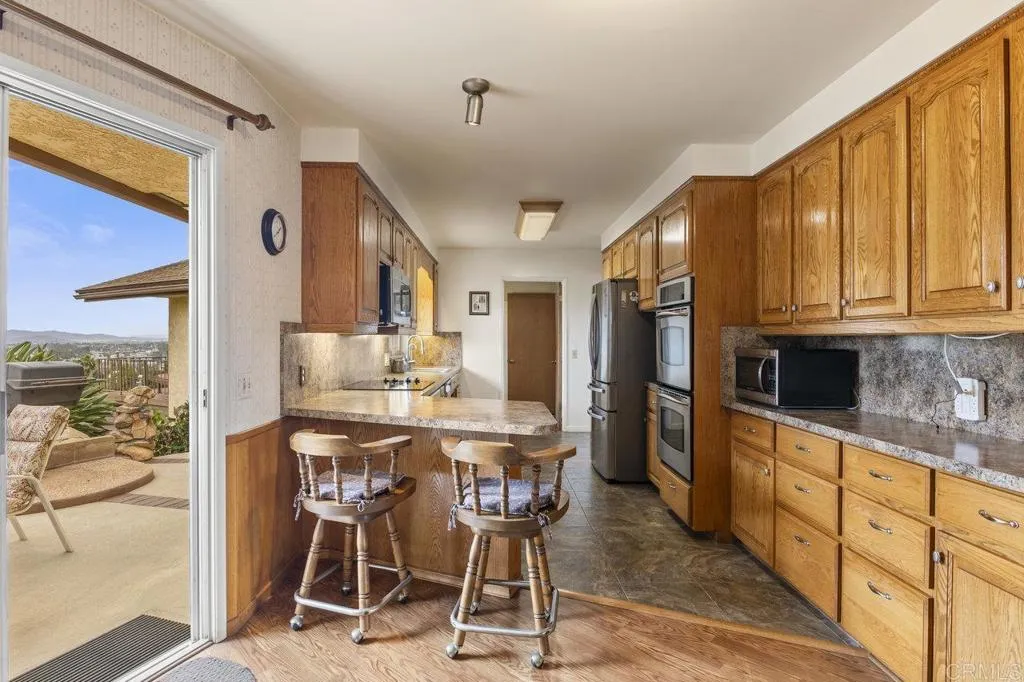 https://cdn.realtyfeed.com/cdn/127/306524438/e3f1633225992c2a06d57ba79fda65d1.webp
