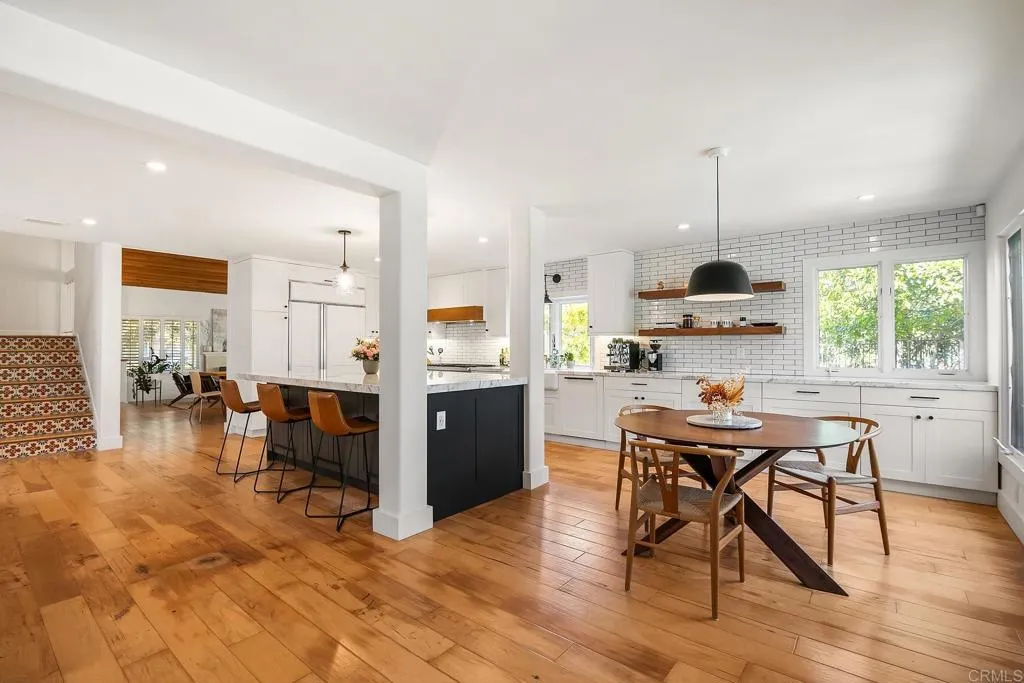 https://cdn.realtyfeed.com/cdn/127/306524440/28c6749a6688bbe962f0a272fc20bb69.webp
