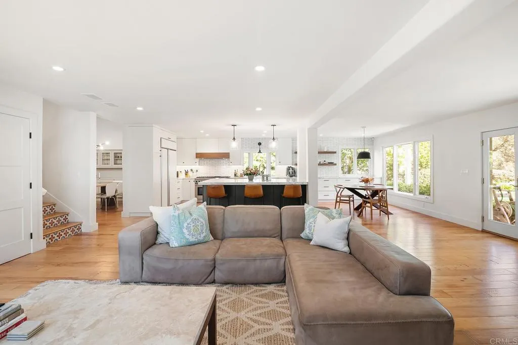 https://cdn.realtyfeed.com/cdn/127/306524440/fb017cef9e7c04d87cd03e36f0842139.webp