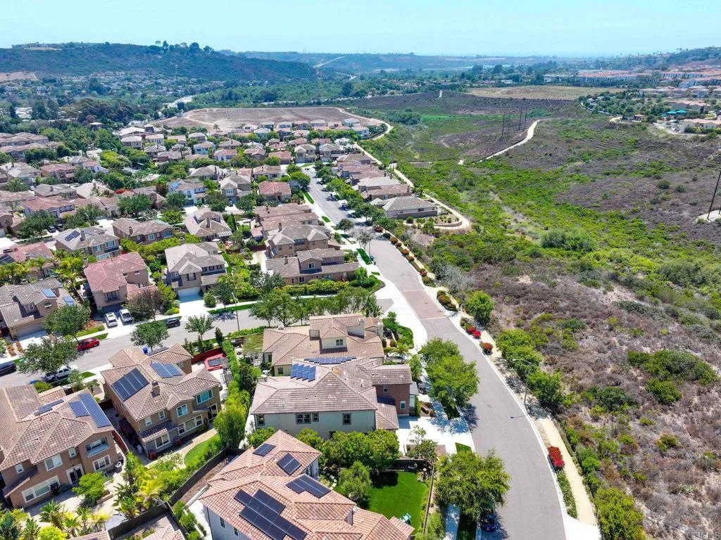 https://cdn.realtyfeed.com/cdn/127/306524443/1fd13f3babdd849ec5f5dfdc4fde4f2f.webp