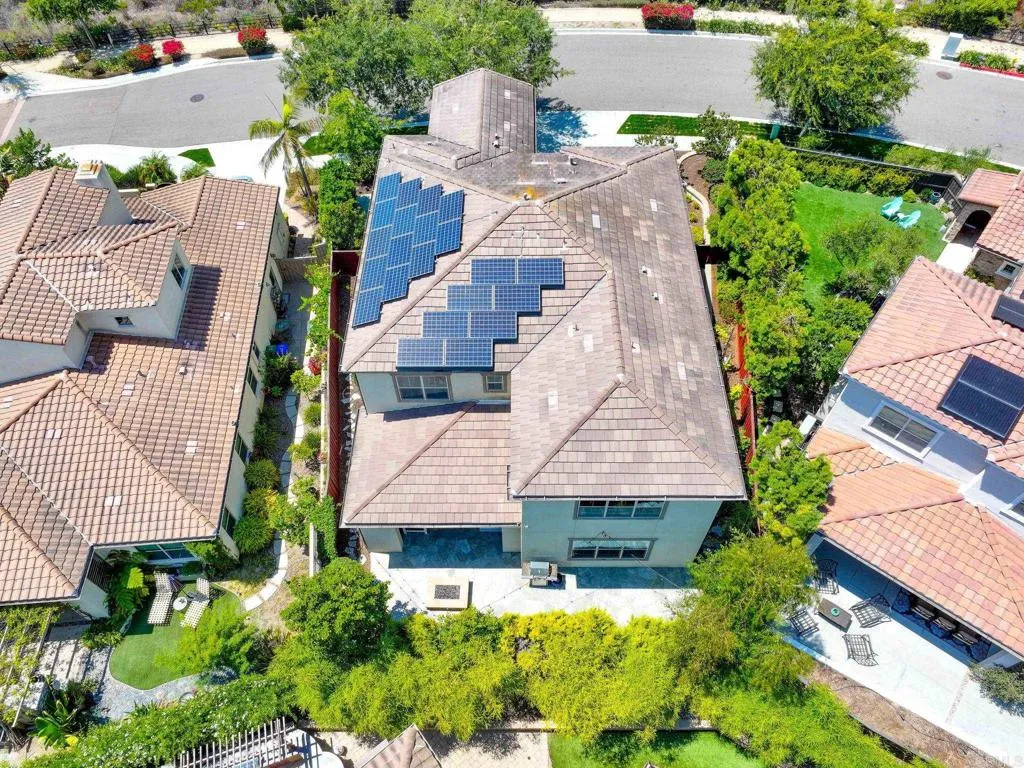 https://cdn.realtyfeed.com/cdn/127/306524443/b4c9a0351063fa0df36cdfc163125f45.webp