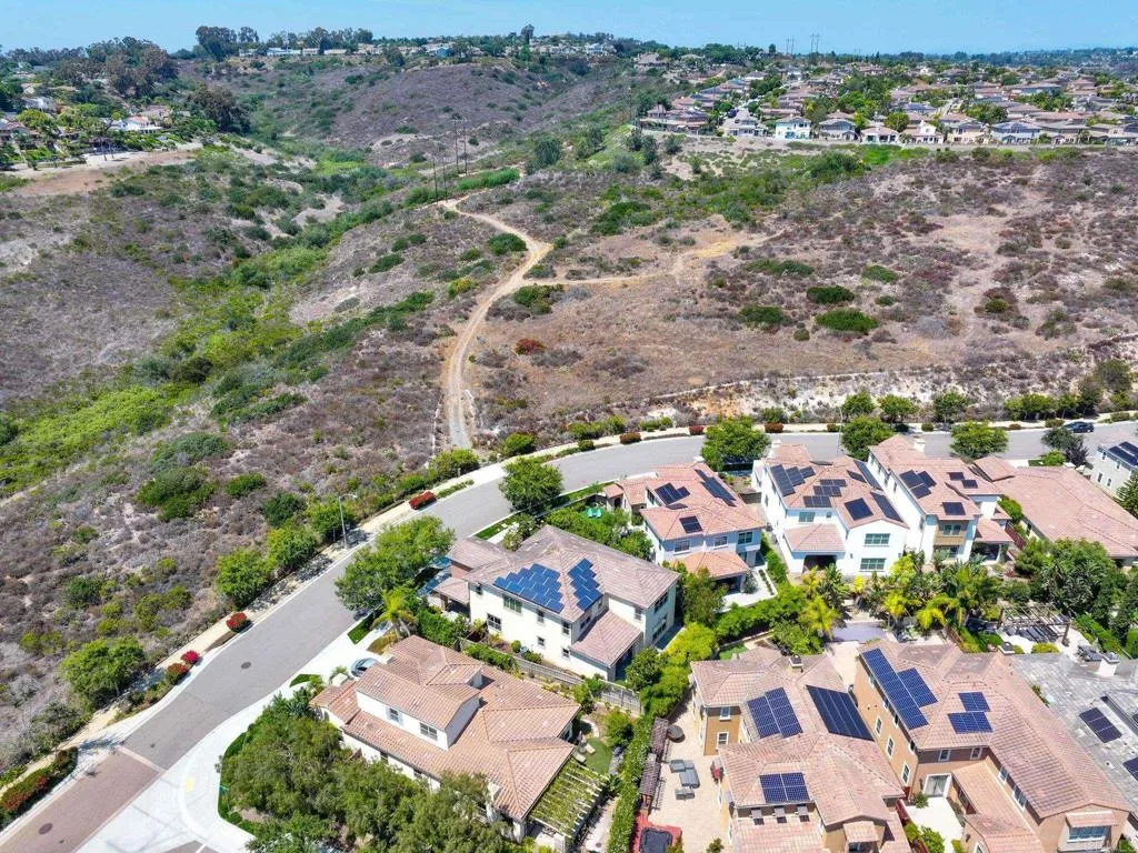 https://cdn.realtyfeed.com/cdn/127/306524443/dd55cd709c2e7d50ce55eba0cde85c22.webp