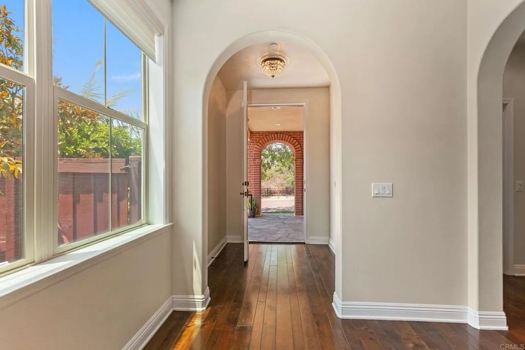 https://cdn.realtyfeed.com/cdn/127/306524443/ef546c8fbe5fefaa5d2cc452715d8aed.webp