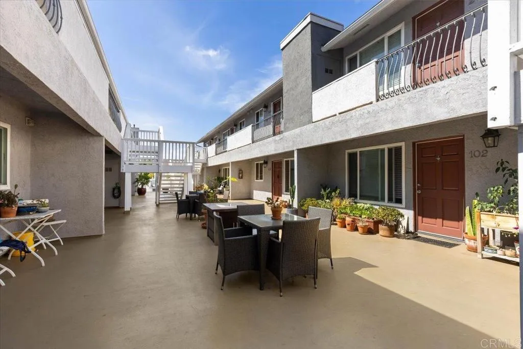 https://cdn.realtyfeed.com/cdn/127/306524613/0528d41e3790c008e0a35a768428727b.webp