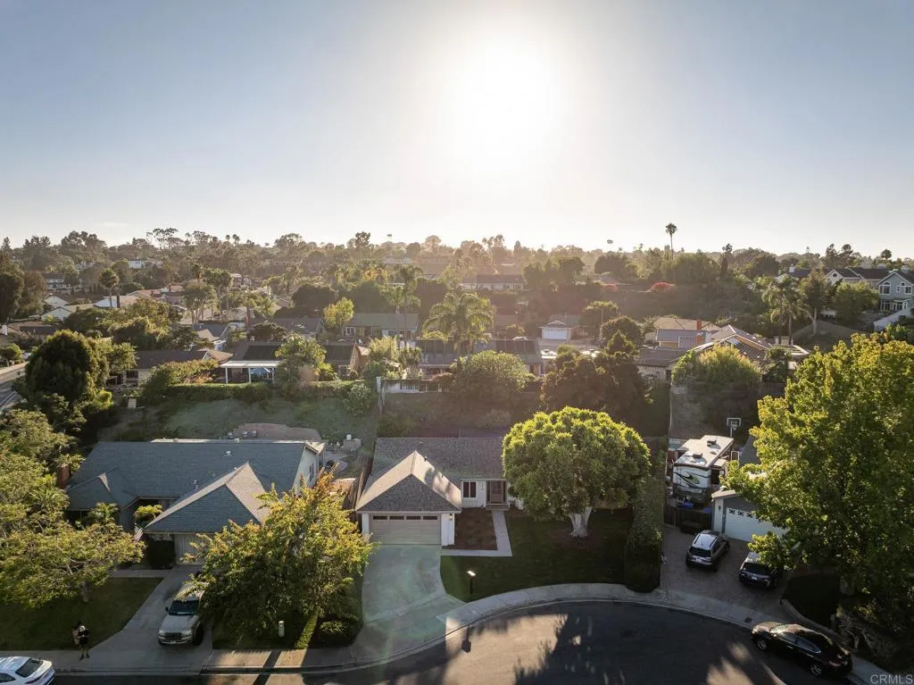 https://cdn.realtyfeed.com/cdn/127/306524622/44a0ff447fad954bee6ced8c23153fef.webp