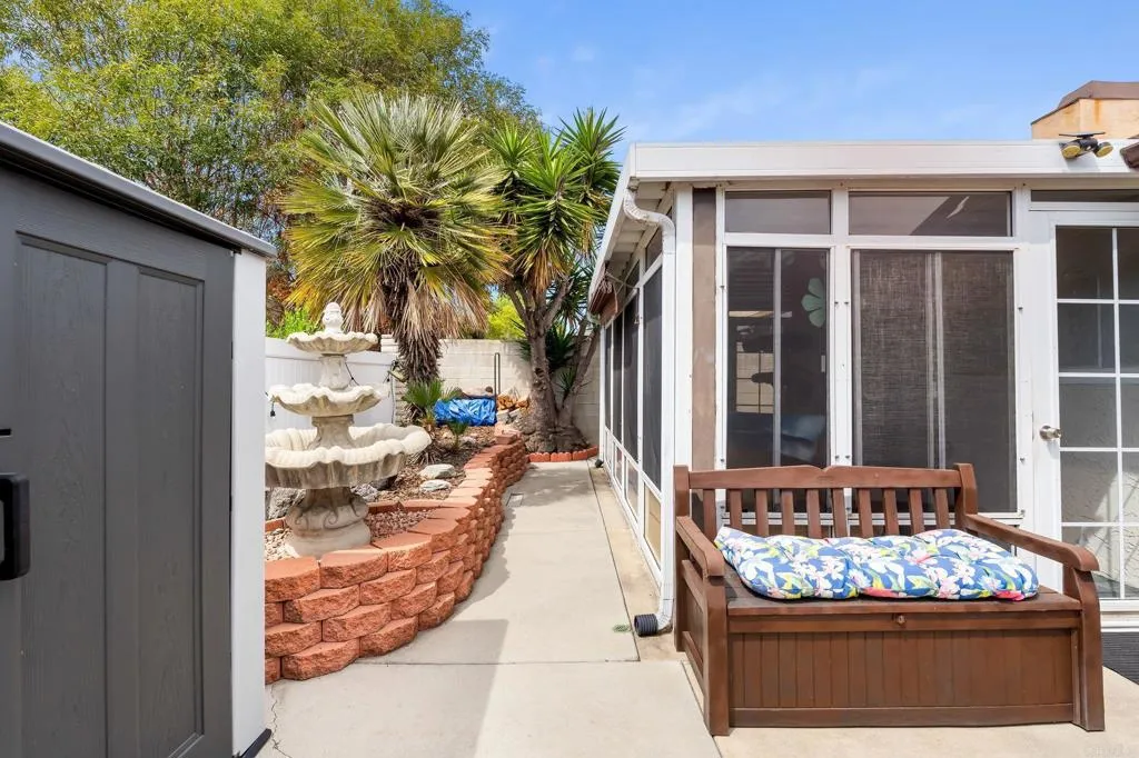 https://cdn.realtyfeed.com/cdn/127/306524642/f74edce7768c6c1959611ab0b5716d04.webp