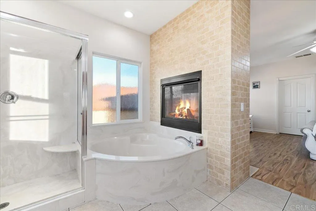 https://cdn.realtyfeed.com/cdn/127/306524678/92745d67e4e2afd5a7ed72fdb9b9418b.webp