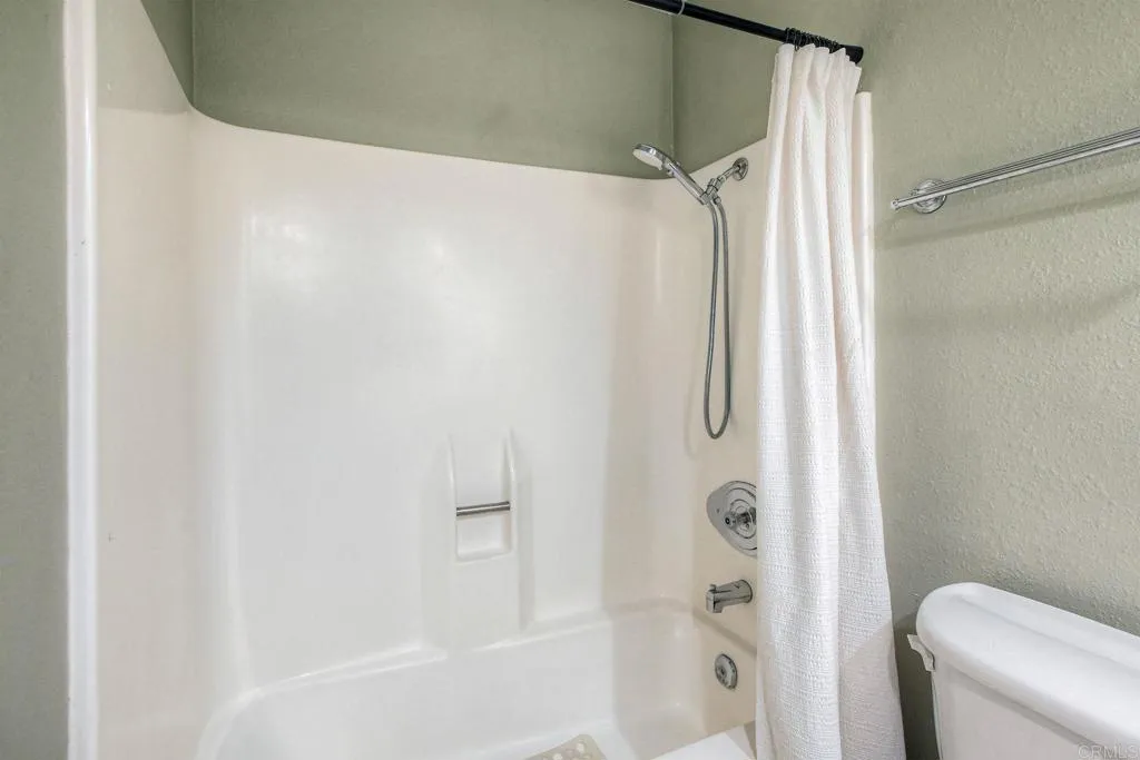 https://cdn.realtyfeed.com/cdn/127/306524685/48f65e7c26a5c9550e005bdd4b2d078e.webp