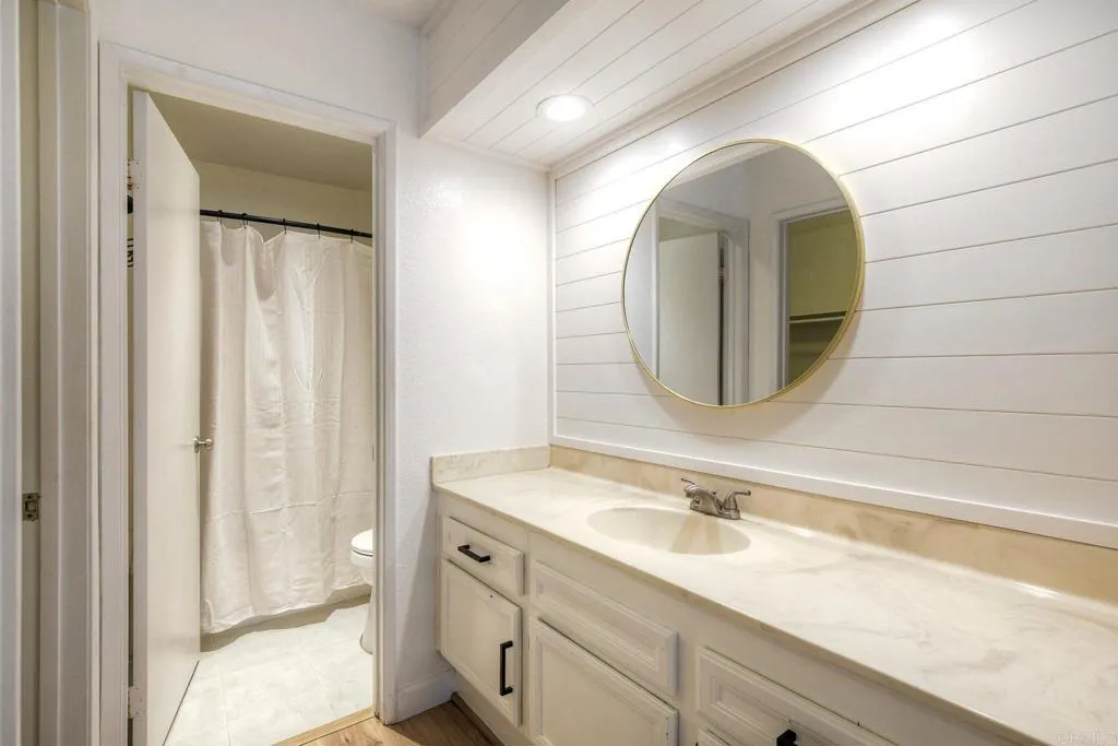 https://cdn.realtyfeed.com/cdn/127/306524685/494dd543d8737b443c2de65aded73912.webp