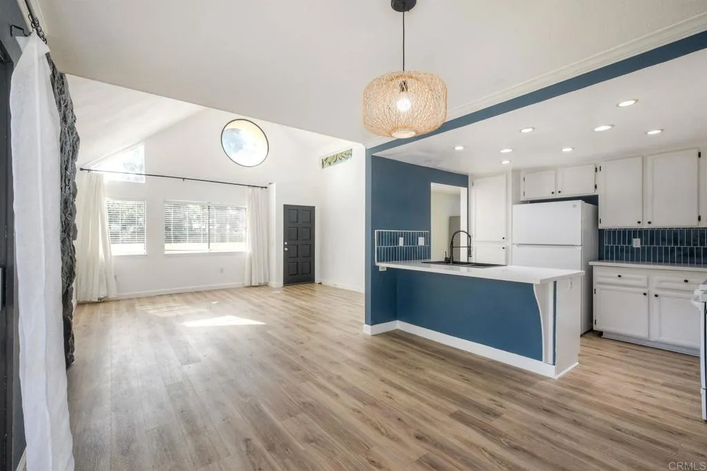 https://cdn.realtyfeed.com/cdn/127/306524685/ac2d2519ff17d39851f9bf26148d5d13.webp