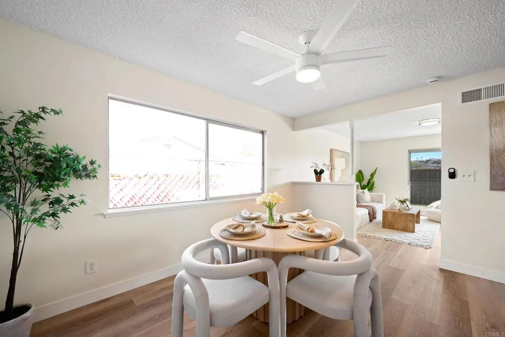 https://cdn.realtyfeed.com/cdn/127/306524719/0bc3ec0cbfeeedc356cc95f1e883c03d.webp