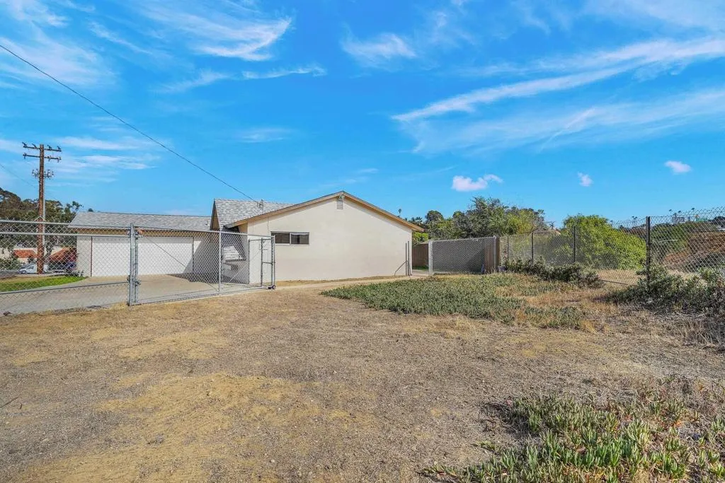 https://cdn.realtyfeed.com/cdn/127/306524719/0c7b65c6d4371506200dcba16aafdb0c.webp