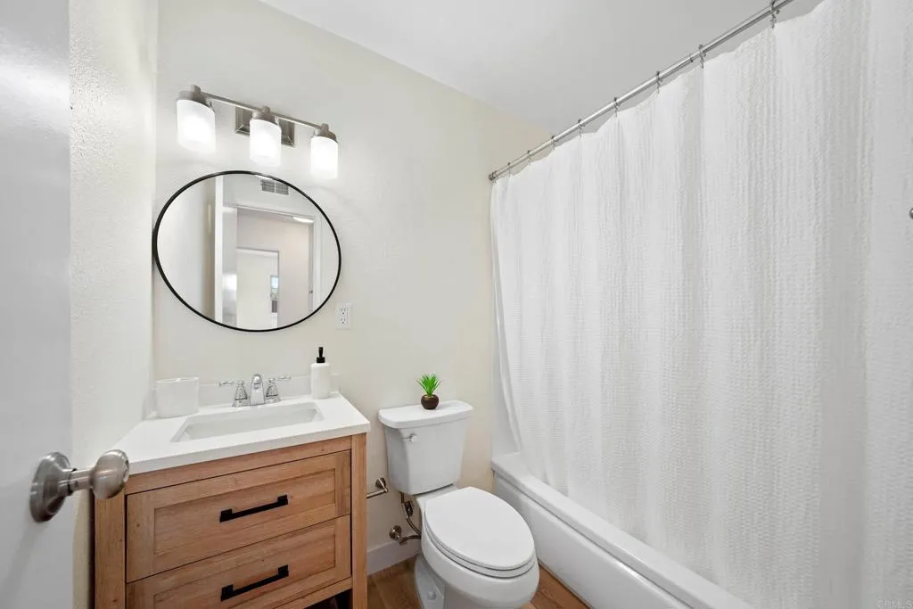 https://cdn.realtyfeed.com/cdn/127/306524719/15aa72217857b654d36902c3d15f7e0d.webp