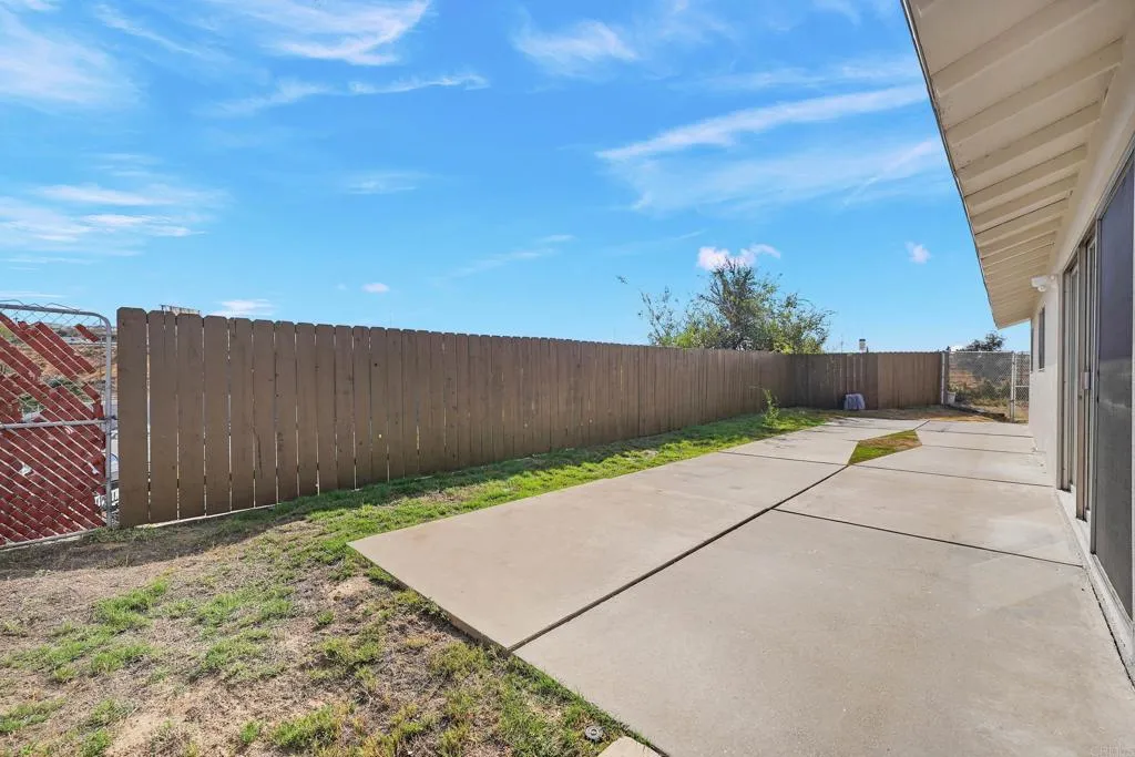 https://cdn.realtyfeed.com/cdn/127/306524719/1bd1b1977cf5a107c598eadb09c6d669.webp