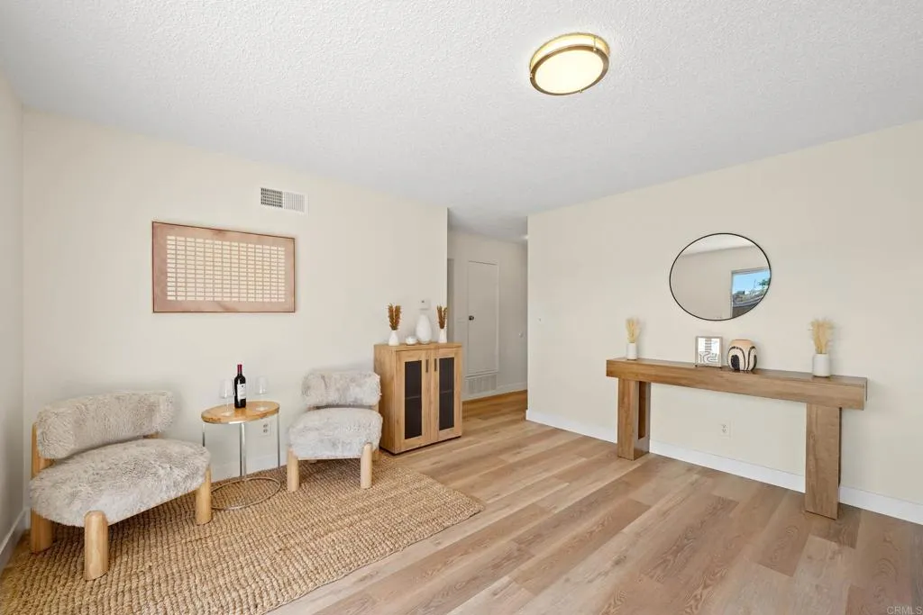 https://cdn.realtyfeed.com/cdn/127/306524719/a8bd5bf9993acc4a1493c4c47dcdedd8.webp