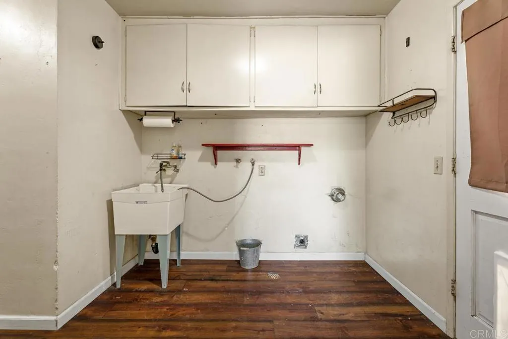 https://cdn.realtyfeed.com/cdn/127/306524763/07924bb5d66d4c986bb55cc9a9054184.webp