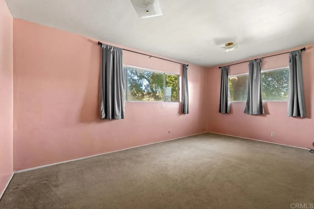 https://cdn.realtyfeed.com/cdn/127/306524763/64b0b1791a32b9bbb51e914fdd588d9d.webp