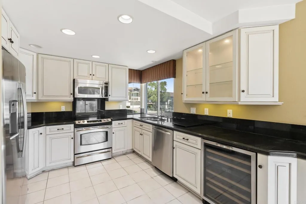 https://cdn.realtyfeed.com/cdn/127/306524768/27b40090d38478a1d50f98969e16f3a9.webp