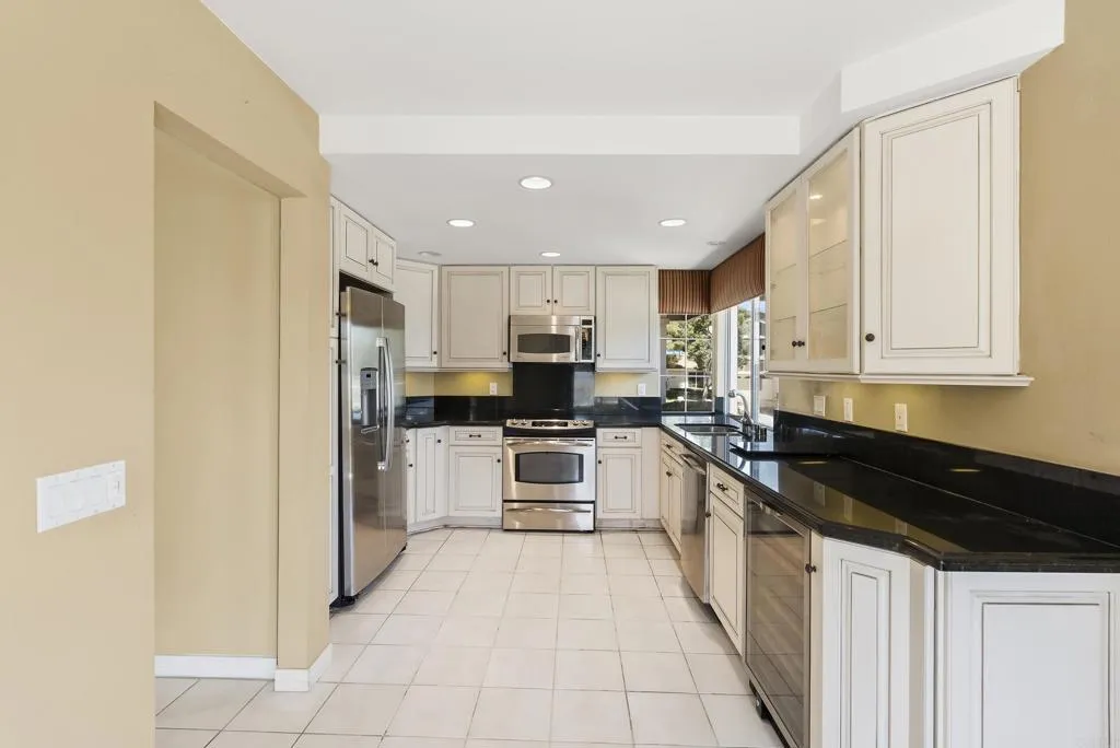 https://cdn.realtyfeed.com/cdn/127/306524768/fc235b772c0c0cecce4ec0e4955900c4.webp