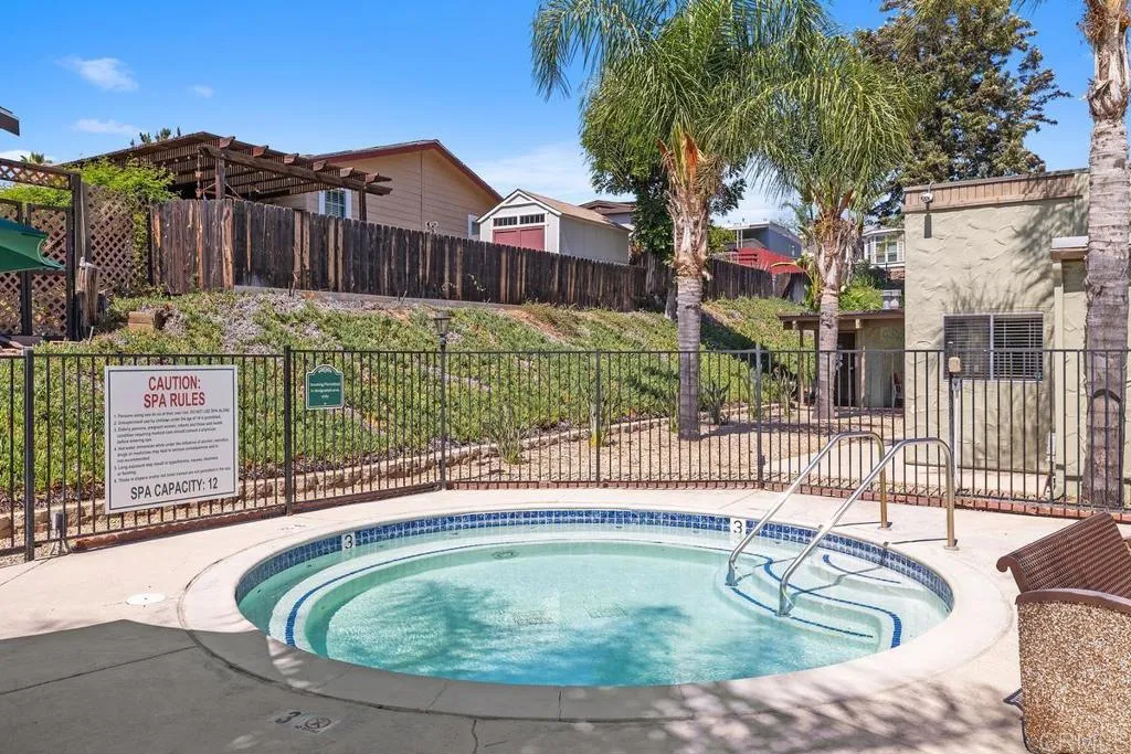 https://cdn.realtyfeed.com/cdn/127/306524801/cee33628cf9469ed49acec7ad3273db1.webp