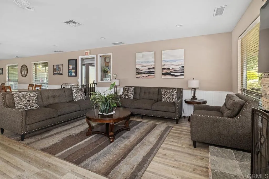 https://cdn.realtyfeed.com/cdn/127/306524801/f5dd91f905dc70247a03694364833658.webp