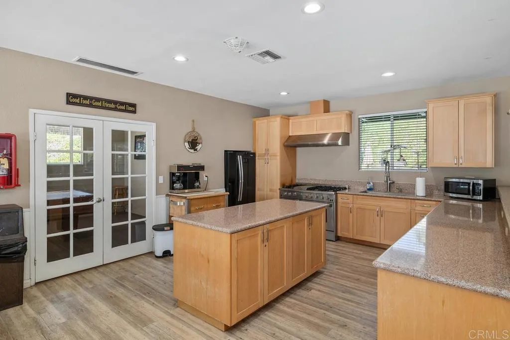 https://cdn.realtyfeed.com/cdn/127/306524801/f6cfe327cac9d11602031ed32c5ab118.webp