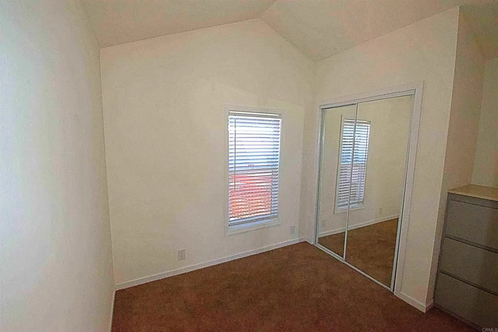 https://cdn.realtyfeed.com/cdn/127/306524802/2330e44417df54fee60a7b869fabc086.webp