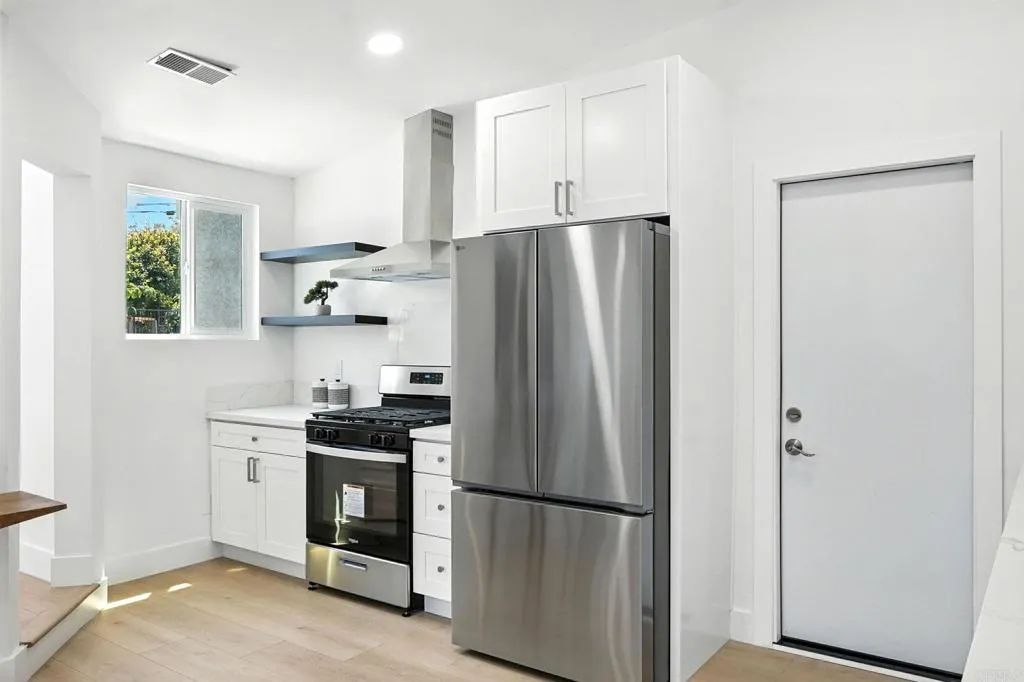 https://cdn.realtyfeed.com/cdn/127/306524810/4d672b5a8a9bbbd60ed0984bd6edddc8.webp
