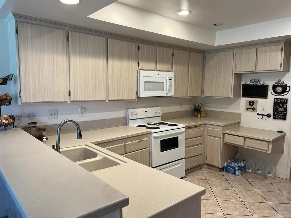 https://cdn.realtyfeed.com/cdn/127/306524811/bf3ccfb2c891c53ee69bf6e9dc7421a8.webp