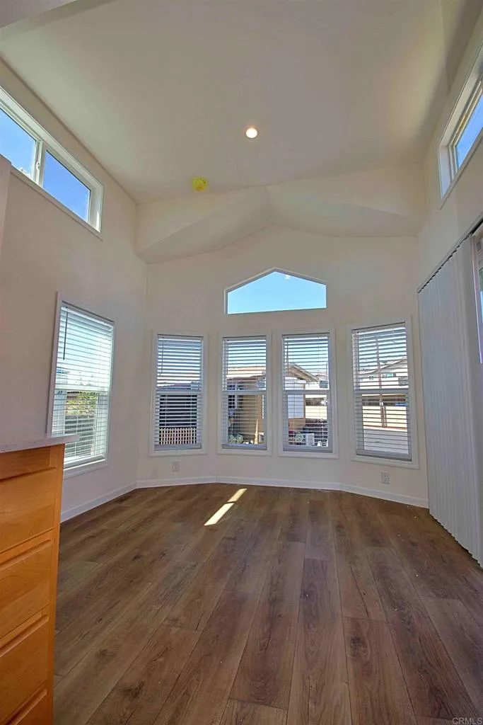 https://cdn.realtyfeed.com/cdn/127/306524829/114356f5eedb8a2f4828635e6c6c75b3.webp