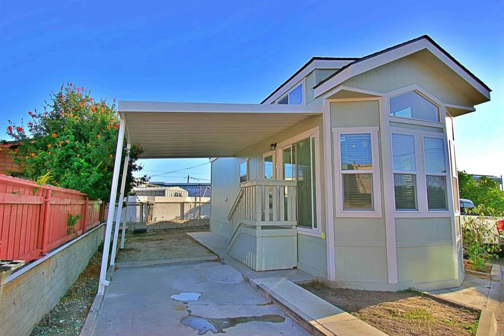 https://cdn.realtyfeed.com/cdn/127/306524829/729d0b69ccb5a1db812009f5f397fdca.webp