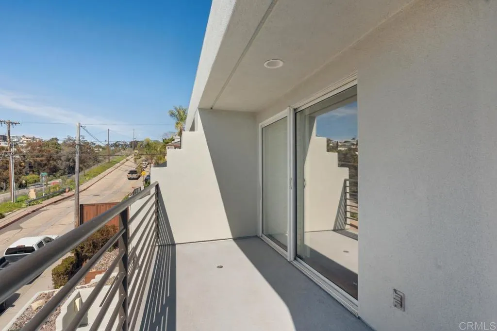 https://cdn.realtyfeed.com/cdn/127/306524836/293ebb8b5cd673737763384ea62dc396.webp