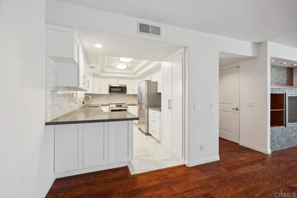 https://cdn.realtyfeed.com/cdn/127/306524836/54c0a05f0b44fc6a7eb148c837780ff5.webp