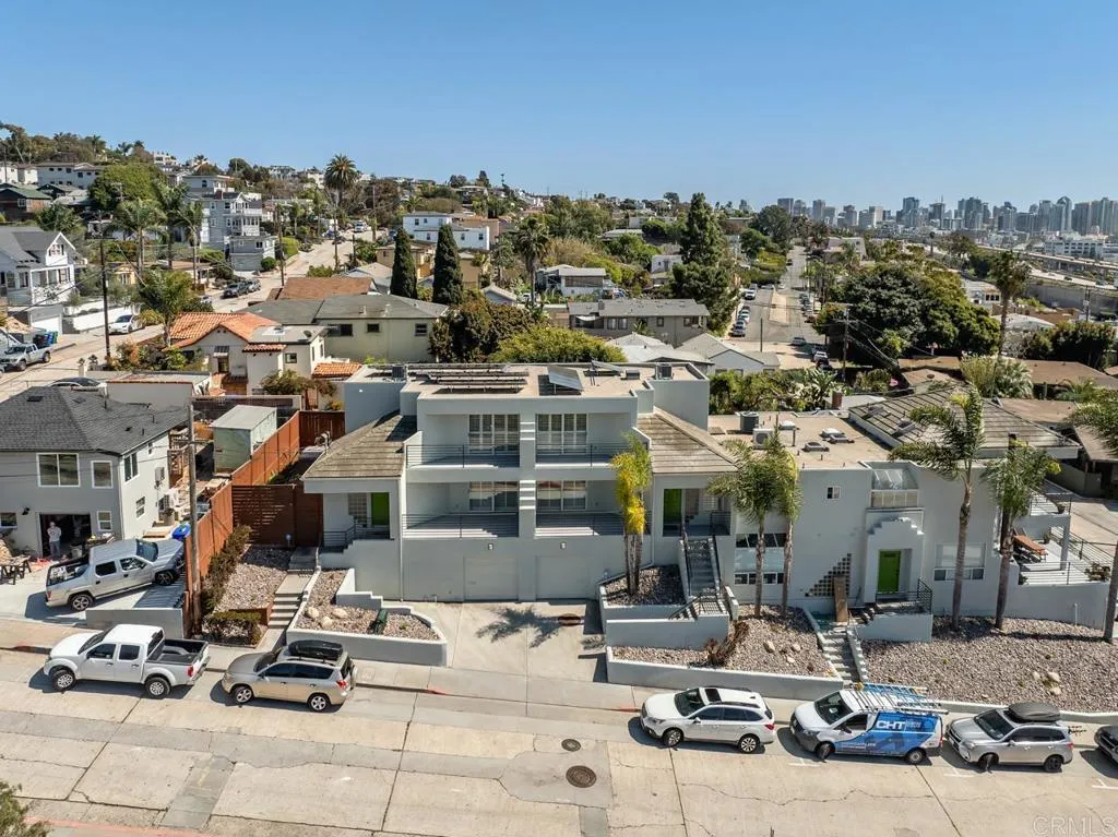 https://cdn.realtyfeed.com/cdn/127/306524836/577ccaf1880ce04e93830d5fb8b442c1.webp