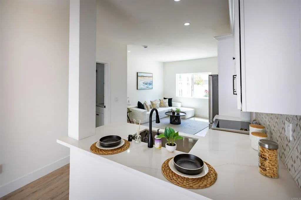 https://cdn.realtyfeed.com/cdn/127/306524843/61e2e9778ef8d2b03af41522d5dae7aa.webp