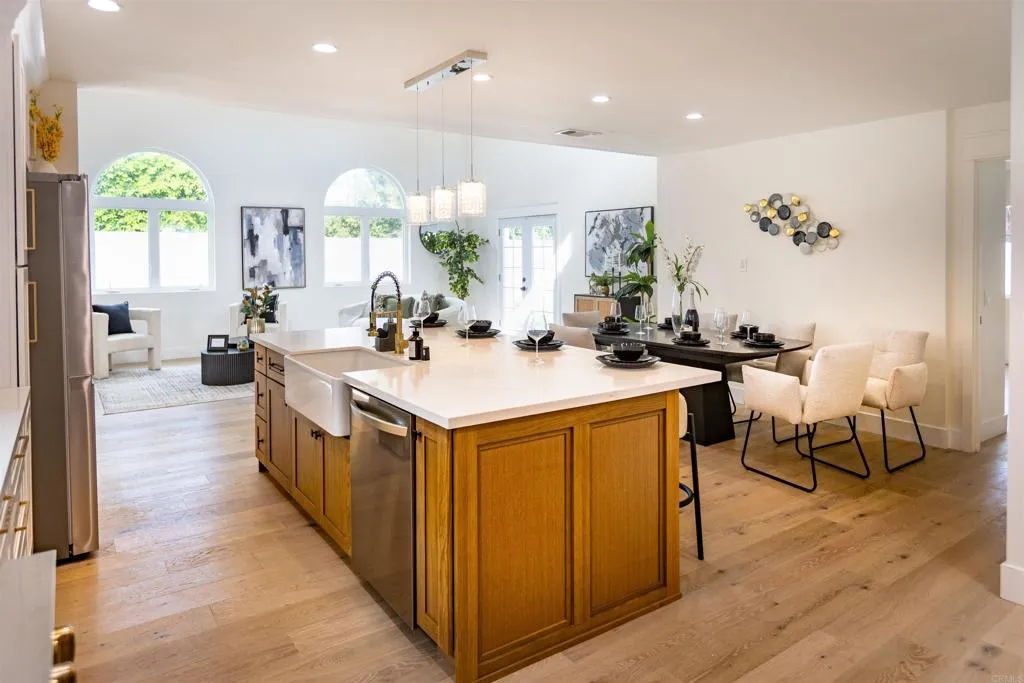https://cdn.realtyfeed.com/cdn/127/306524843/f14855751f6919de14f5048e6dd704d3.webp