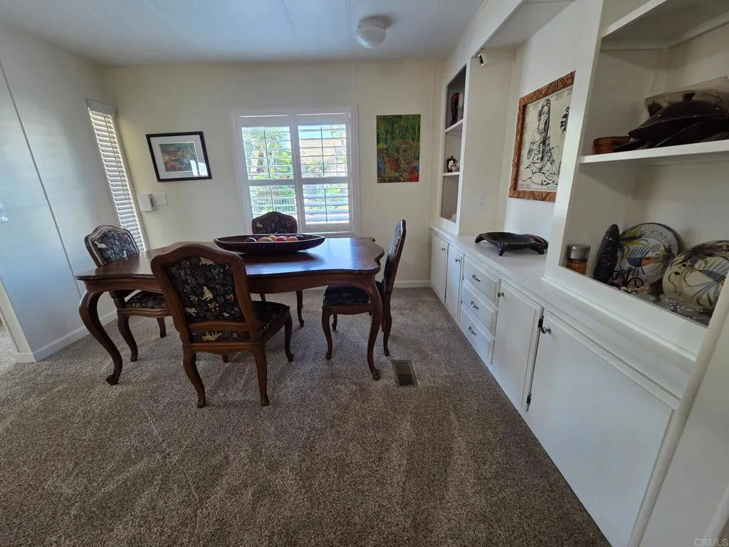 https://cdn.realtyfeed.com/cdn/127/306524851/ab5f4c9166ed72a16d486d60c8aafed4.webp