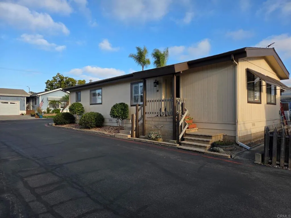 https://cdn.realtyfeed.com/cdn/127/306524851/dc5cbe3d7ed1078b61ea8e32e6e7d7b4.webp