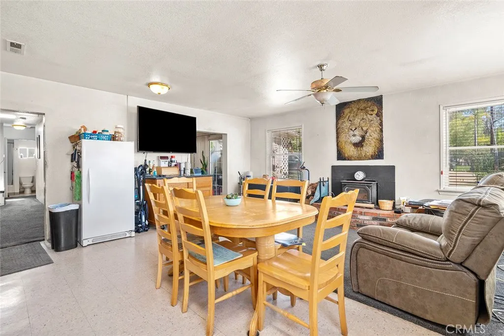 https://cdn.realtyfeed.com/cdn/127/306524852/b6b02d24504efa3b83b951f6d70b5b44.webp