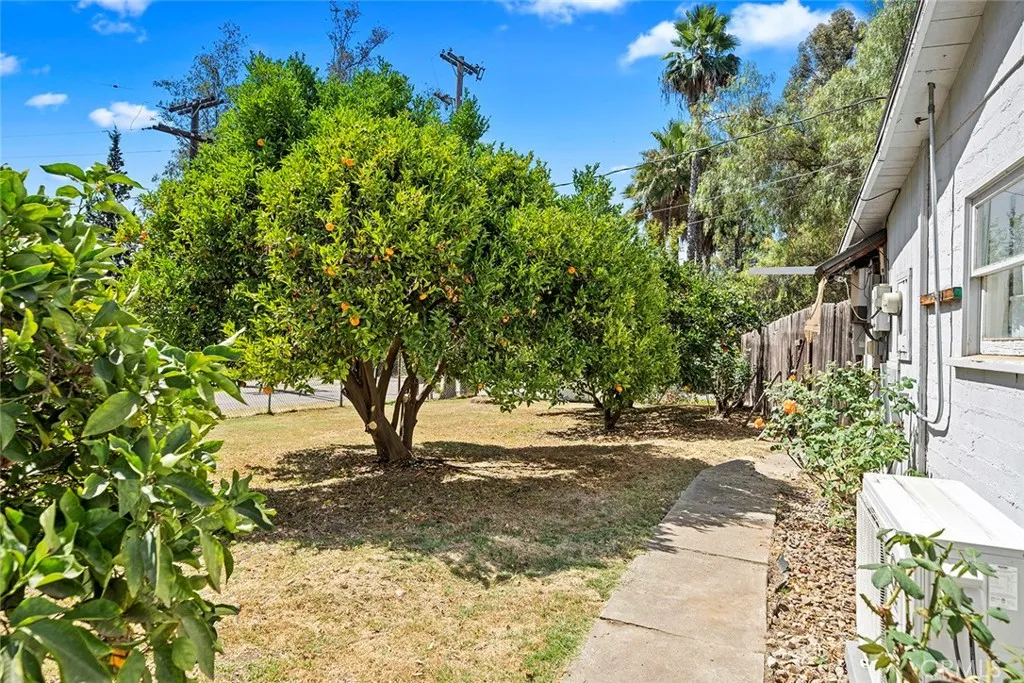 https://cdn.realtyfeed.com/cdn/127/306524852/c2affb2b9390dc9d264bfcf16868cc29.webp