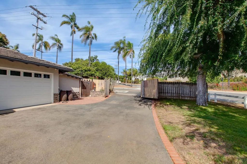 https://cdn.realtyfeed.com/cdn/127/306524865/5f54bac143564fb5f08d8776da0314a6.webp