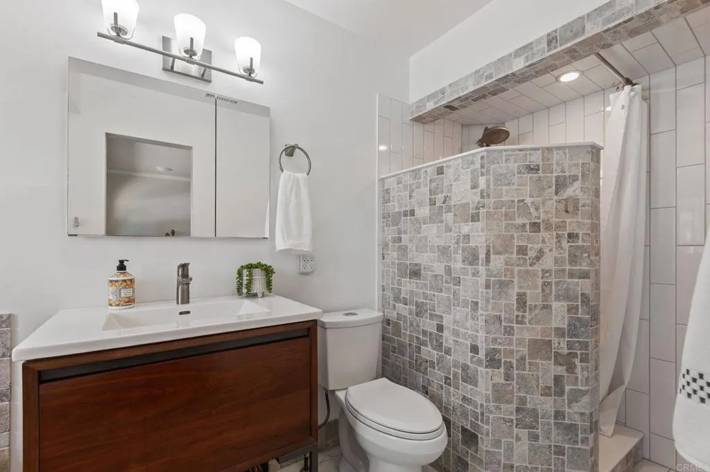 https://cdn.realtyfeed.com/cdn/127/306524865/8b732a54c9eec9d5f21fa8c3e2781f42.webp