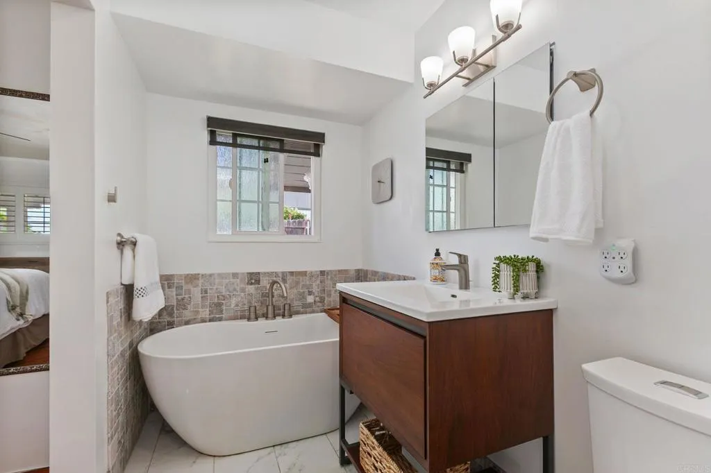 https://cdn.realtyfeed.com/cdn/127/306524865/96b15a561e77befd6b568a8c77f94ae2.webp