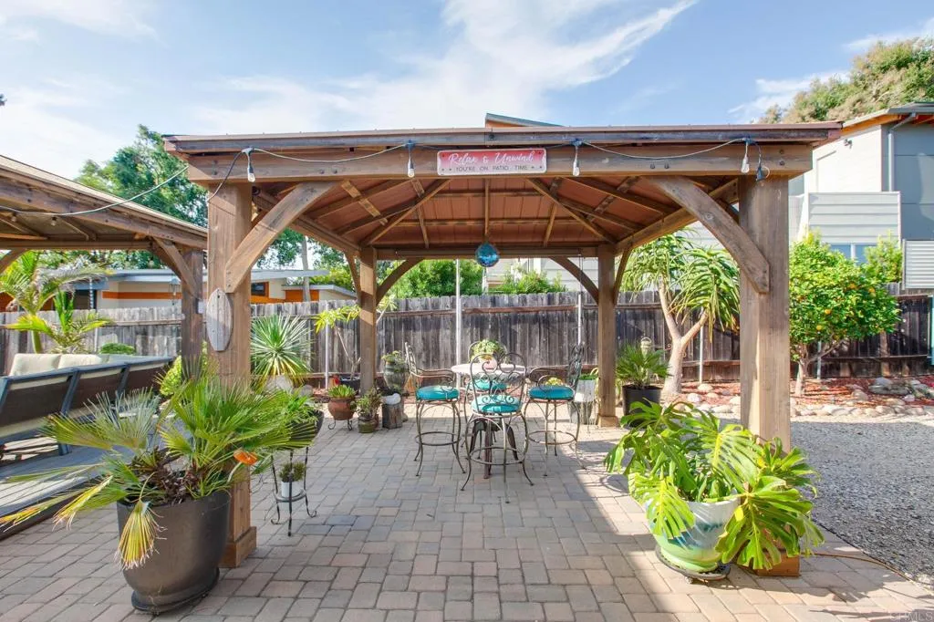 https://cdn.realtyfeed.com/cdn/127/306524865/e1cf60887d4713b459e6b5cef346c9e8.webp
